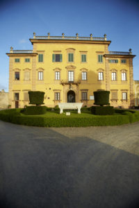 14-015 NYU Florence – Students in Italy and the Italians in English Literature from the Romantics to Modernism class with Professor Dorothea Barrett tour the Villa La Pietra and see various rooms artwork and the formal gardens